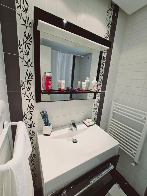Karray Home Appartement Salon 2 RDC avec Jardin Karray Home Appartement Salon 2 RDC avec Jardin