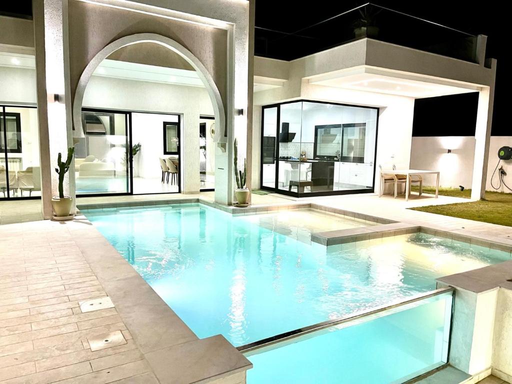 Villa Lynoute piscine sans vis à vis meilleur emplacement à proximité de la plage