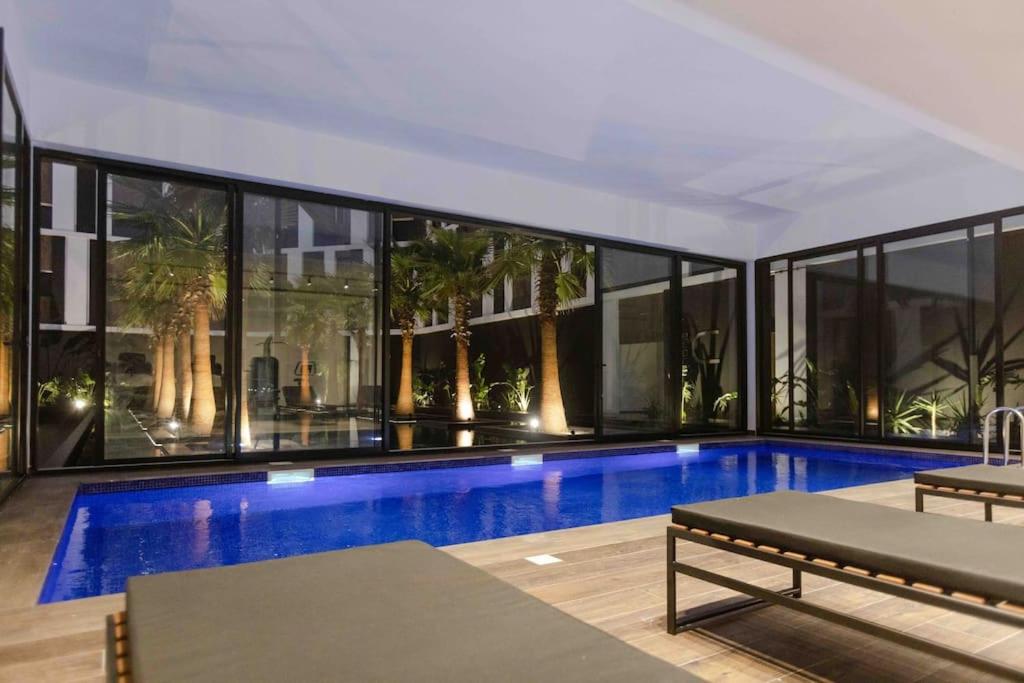 S+1 très haut standing avec piscine et fitness S+1 très haut standing avec piscine et fitness
