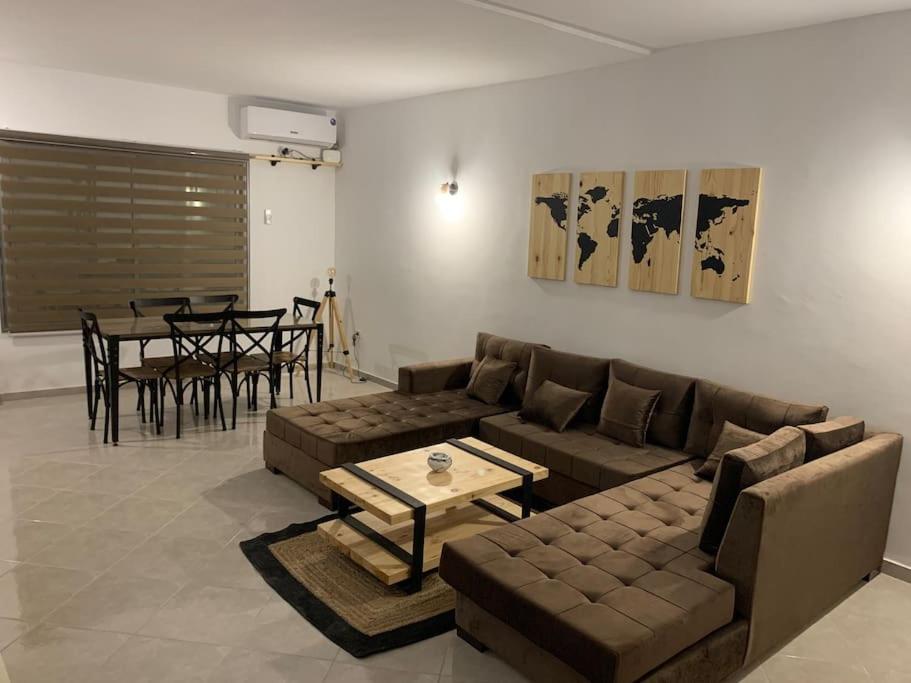 Dar Midoun Villa with pool in center city Dar Midoun Villa with pool in center city