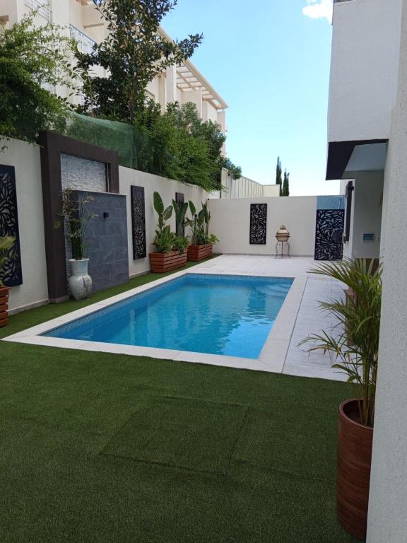 Luxurious Stella 2-bedroom Apartment with Pool Luxurious Stella 2-bedroom Apartment with Pool