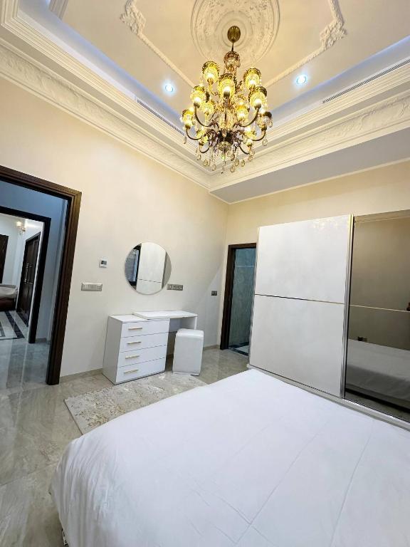 Luxury Villa, Central Ac, Bbq, Ideal For Events