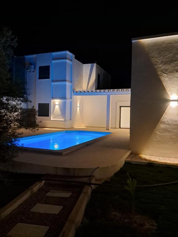 Villa Djerba hood
