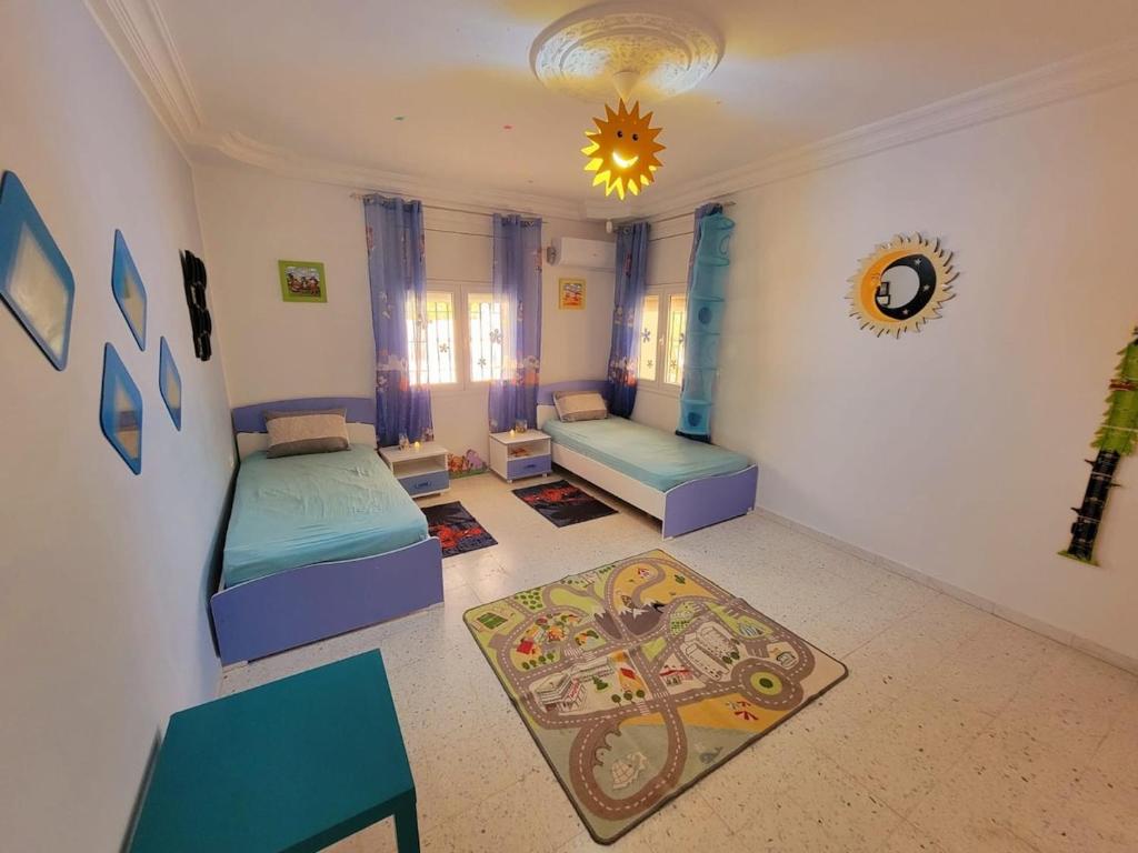 Villa sans vis-à-vis avec piscine Villa sans vis-à-vis avec piscine